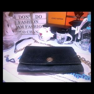 Tory Burch Robinson Logo Chain Wallet